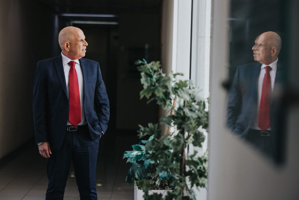 אבי גולדהמר קאבר