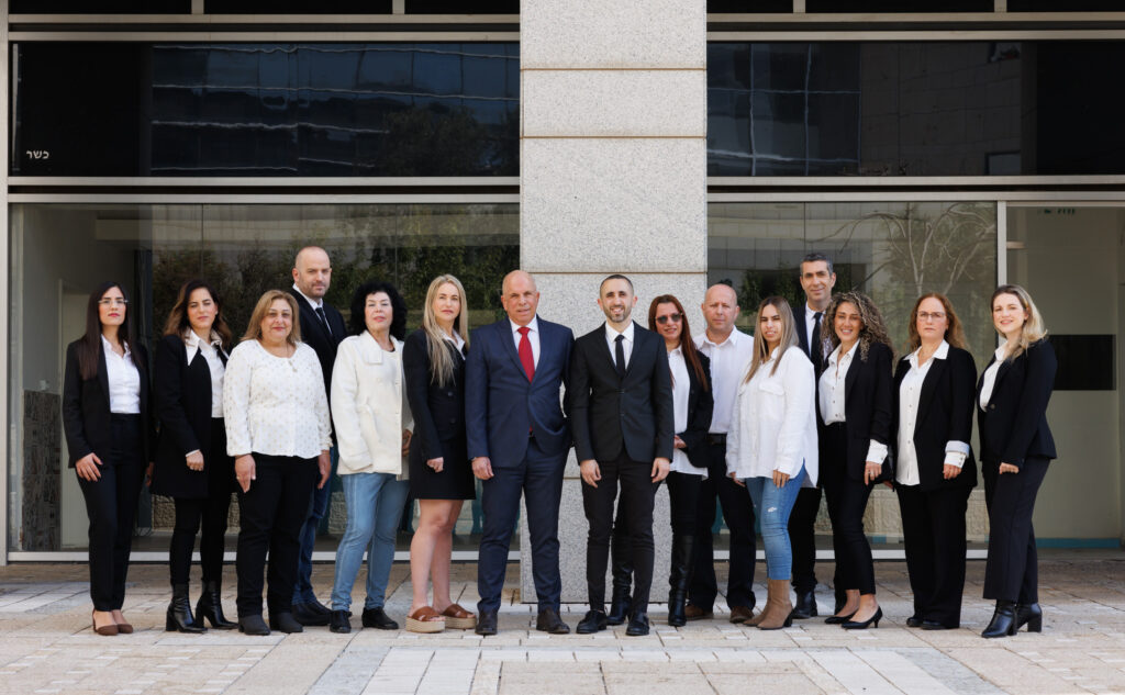 צוות המשרד
